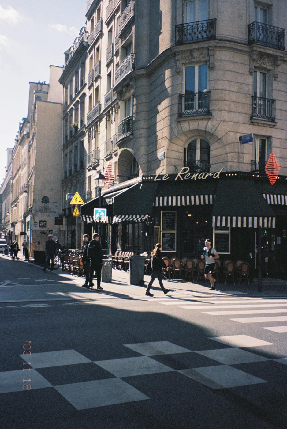 Film 11, Paris